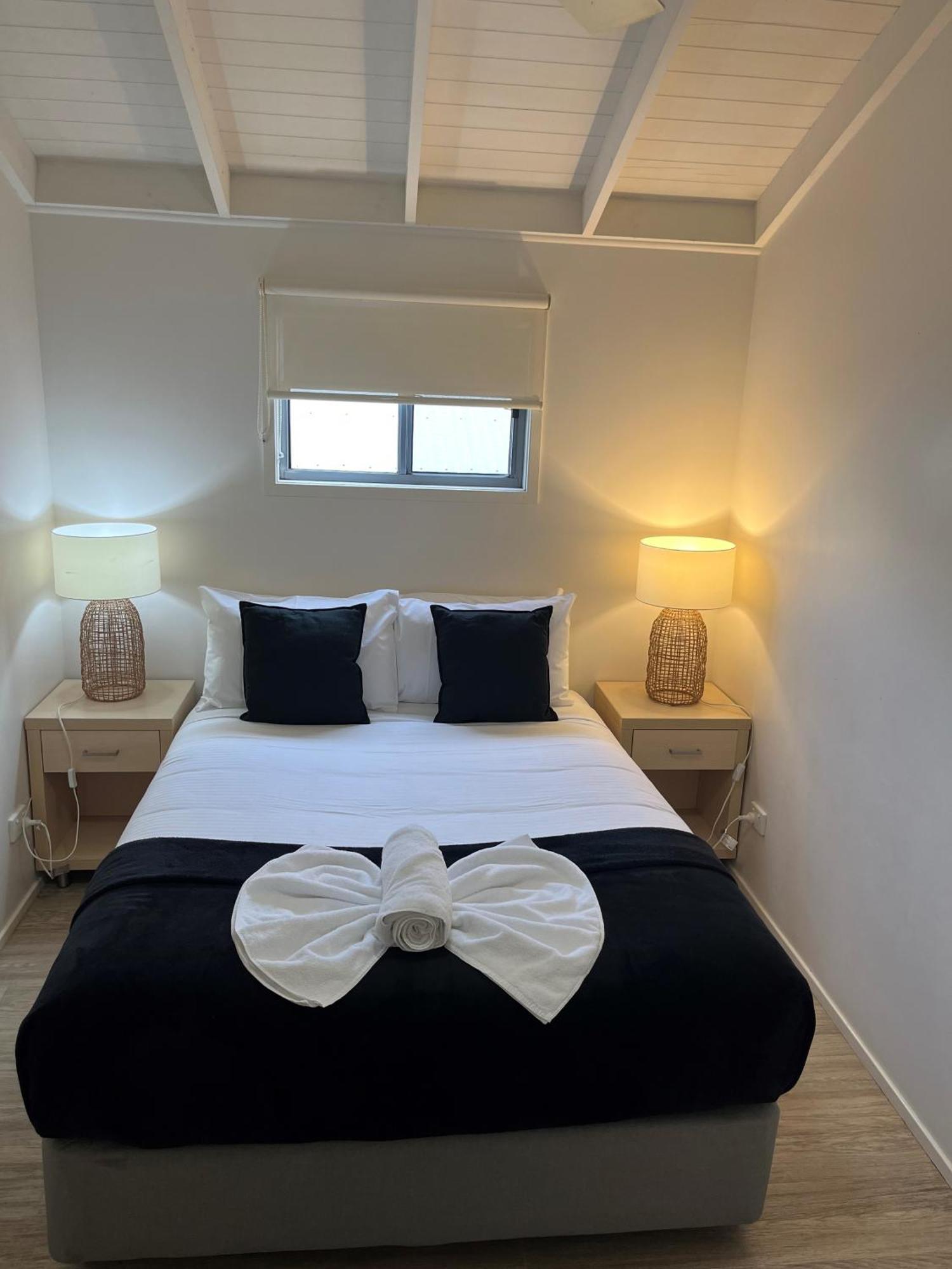 Blue Lagoon Beach Resort Bateau Bay Ngoại thất bức ảnh