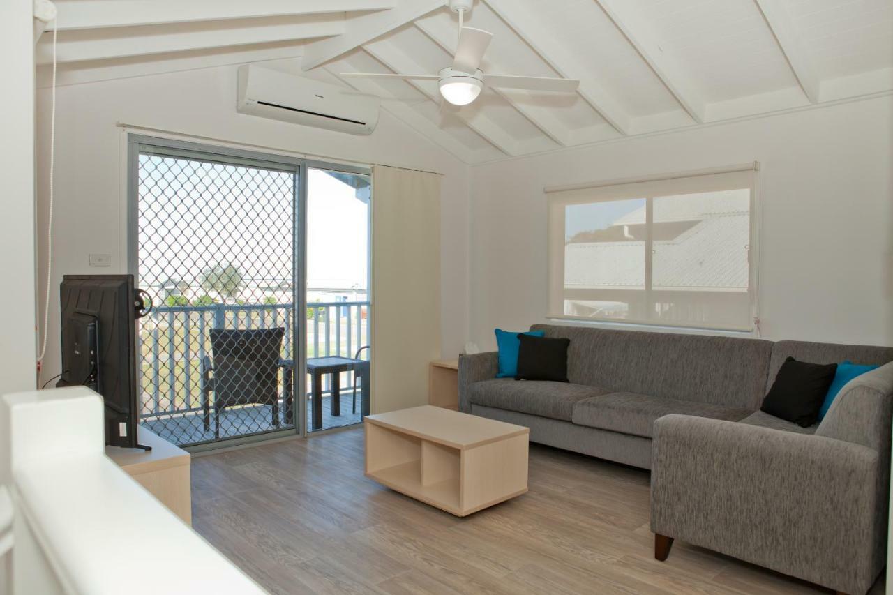 Blue Lagoon Beach Resort Bateau Bay Ngoại thất bức ảnh